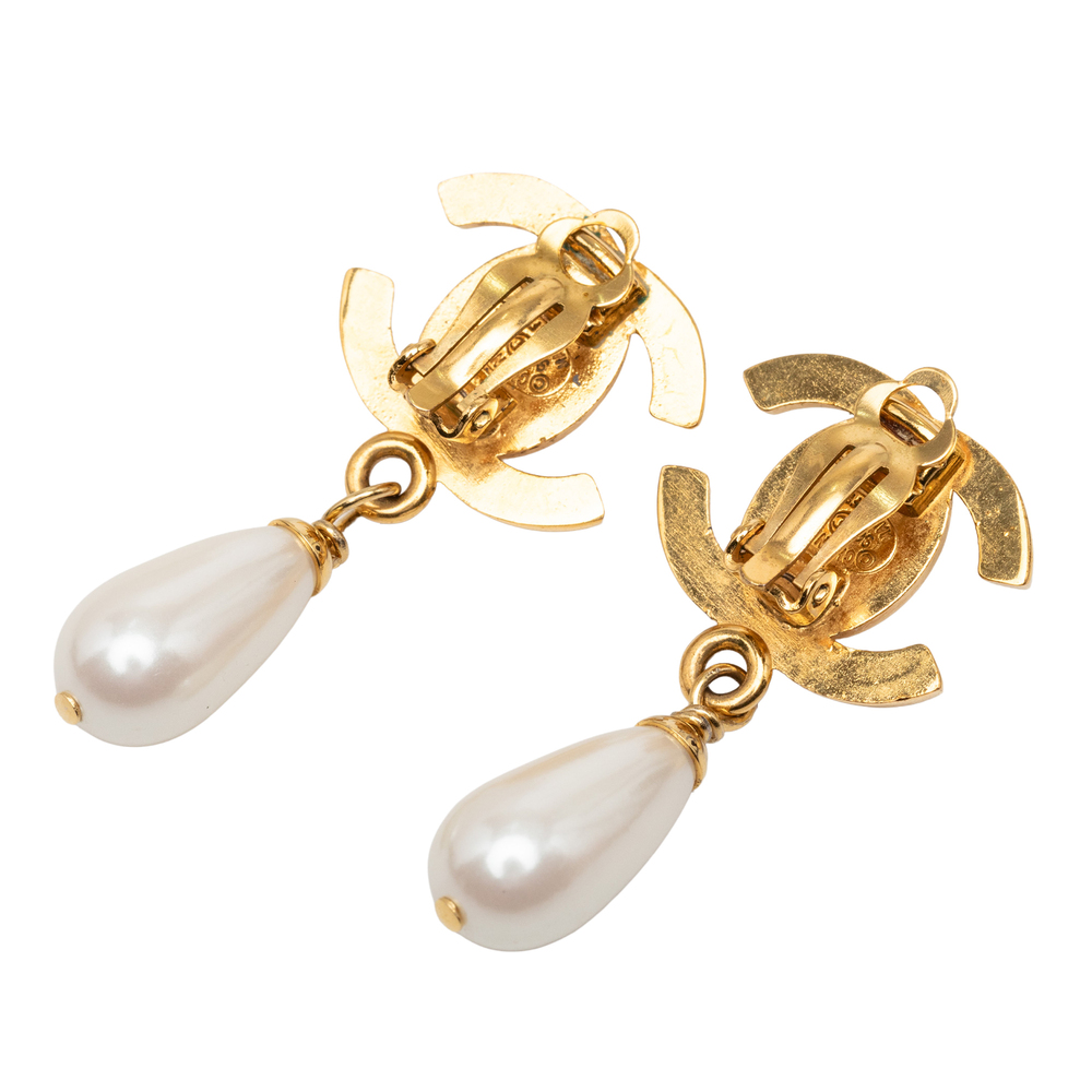 Pre-Loved Chanel CC Gold Plated Faux Pearl Drop Turn Lock Clip On Earrings - Picture 2 of 3